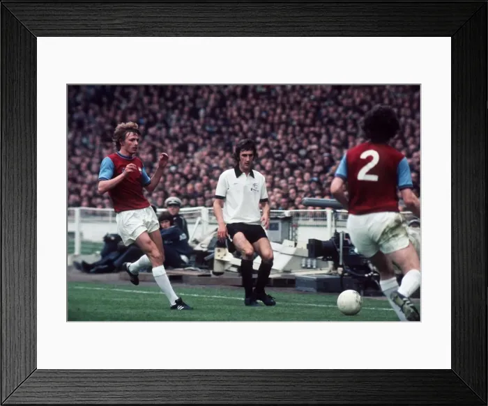 Framed Print : 1975 FA Cup Final at Wembley May 1975 West Ham United 2 v Fulham 0 Alan Framed Print : 1975 FA Cup Final at Wembley May 1975 West Ham United 2 v Fulham 0 Alan