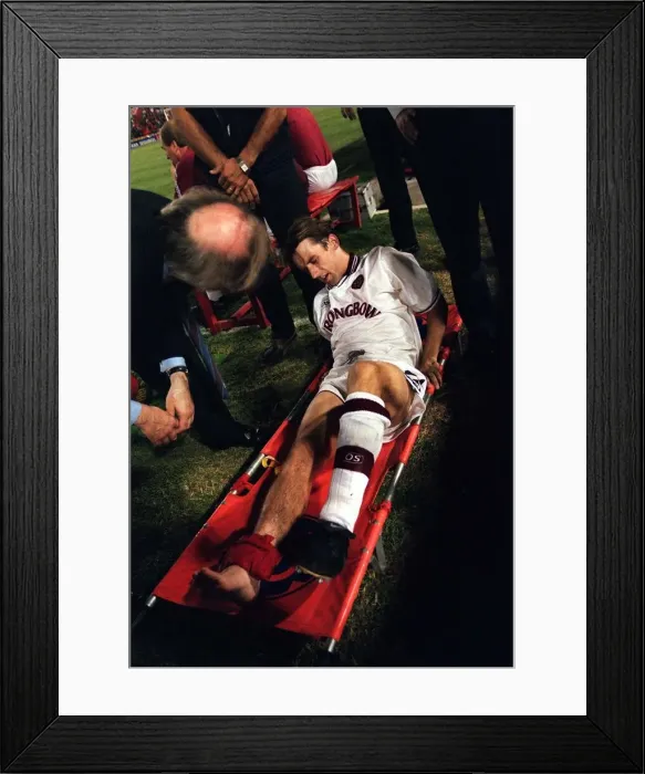 Framed Print : European Cup Winners Cup First Round Second leg October 1998 Real Mallorca 1 v Framed Print : European Cup Winners Cup First Round Second leg October 1998 Real Mallorca 1 v