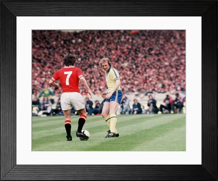 Framed Print : 1976 FA Cup Final at Wembley May 1976 Southampton 1 v Manchester United 0 Framed Print : 1976 FA Cup Final at Wembley May 1976 Southampton 1 v Manchester United 0