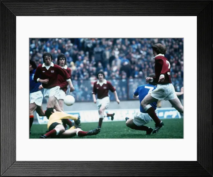 Framed Print : 1976 Scottish Cup Final at Hampden Park May 1976 Hearts of Midlothian v Rangers Framed Print : 1976 Scottish Cup Final at Hampden Park May 1976 Hearts of Midlothian v Rangers