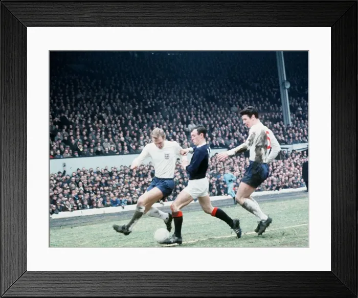 Framed Print : Bobby Moore England football Scotland v England Framed Print : Bobby Moore England football Scotland v England