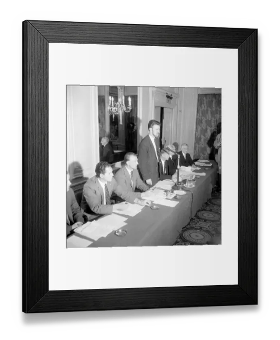 Framed Print : Footballers meet in a London Hotel to discuss the threaten strike action Framed Print : Footballers meet in a London Hotel to discuss the threaten strike action