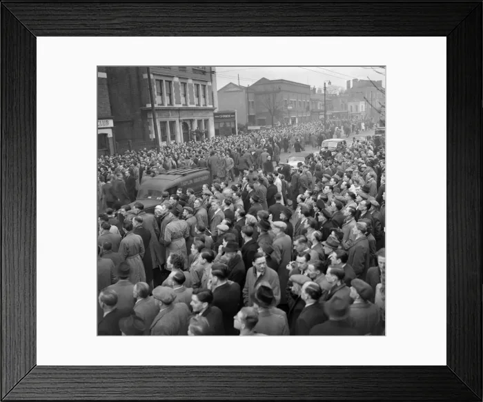 Framed Print : Crowds at Tottenham for cup tie tickets. 15th January 1950 Framed Print : Crowds at Tottenham for cup tie tickets. 15th January 1950