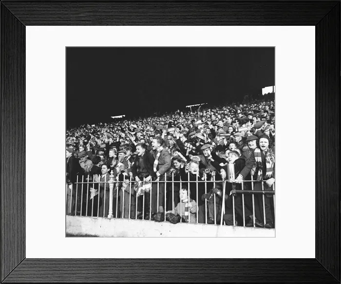 Framed Print : Sheffield United v Watford football match at Bramhall Lane 1960
