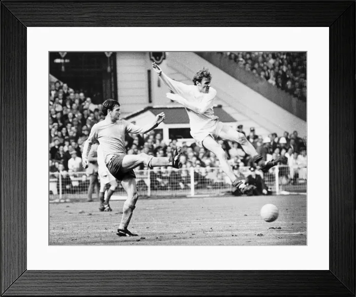 Framed Print : FA Cup Final at Wembley Stadium. West Bromwich Albion 1 v Everton 0 Framed Print : FA Cup Final at Wembley Stadium. West Bromwich Albion 1 v Everton 0