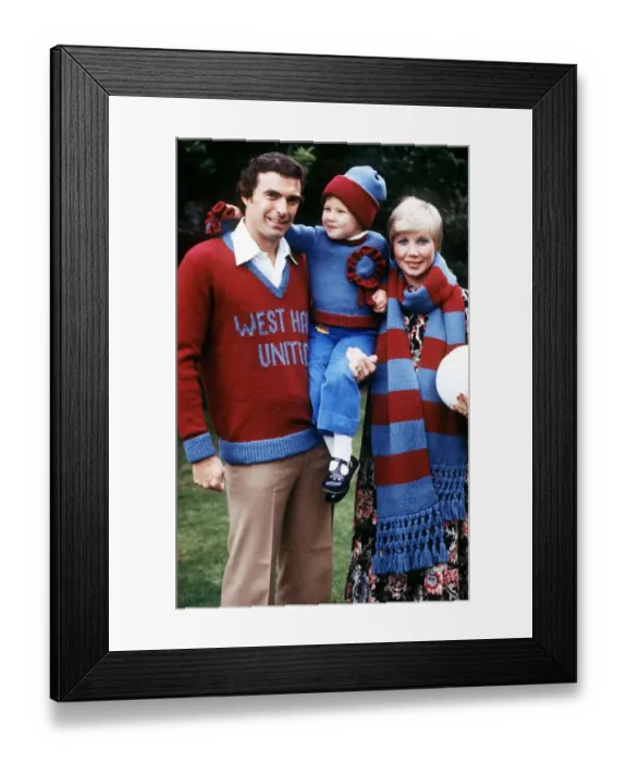 Framed Print : West Ham United footballer Trevor Brooking with his wife Hilkka Framed Print : West Ham United footballer Trevor Brooking with his wife Hilkka