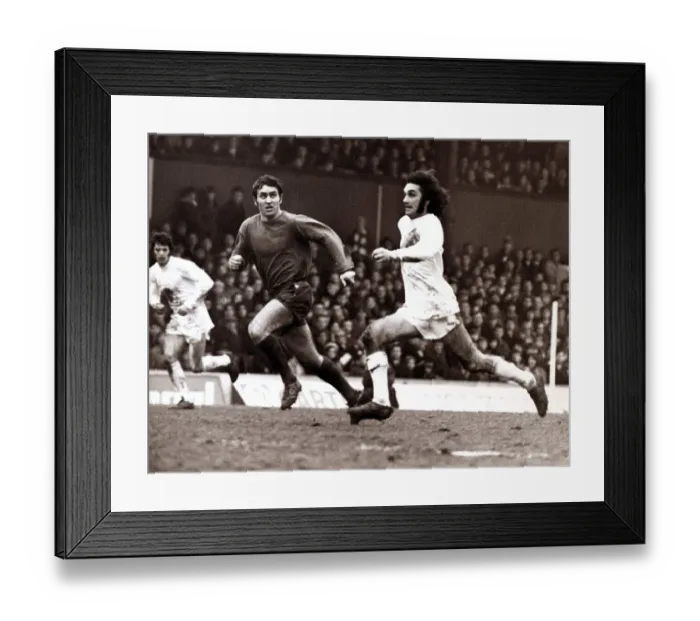 Framed Print : Manchester Uniteds George Best Football Player - February 1970in action against Framed Print : Manchester Uniteds George Best Football Player - February 1970in action against