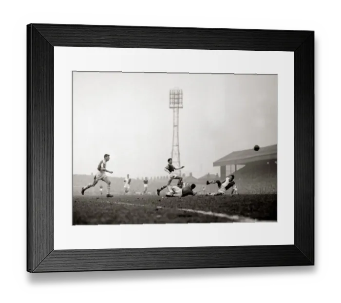 Framed Print : FA Cup Quarter Final Burnley v Blackburn Rovers March 1960 Connolly skips over