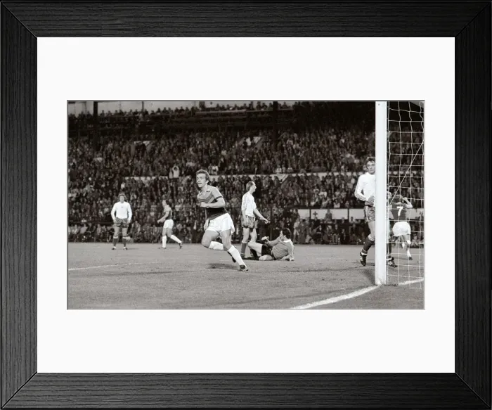 Framed Print : European Cup Winners Cup Final at the Heysel Stadium May 1976 Anderlecht 4 v West Framed Print : European Cup Winners Cup Final at the Heysel Stadium May 1976 Anderlecht 4 v West