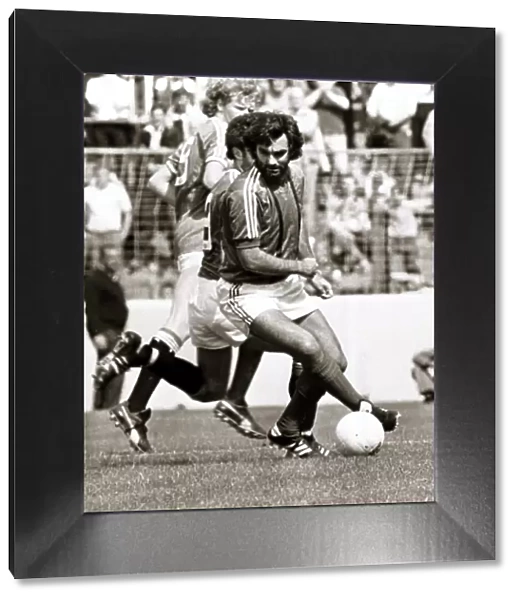 Manchester Uniteds George Best in action against Glentoran August 1982