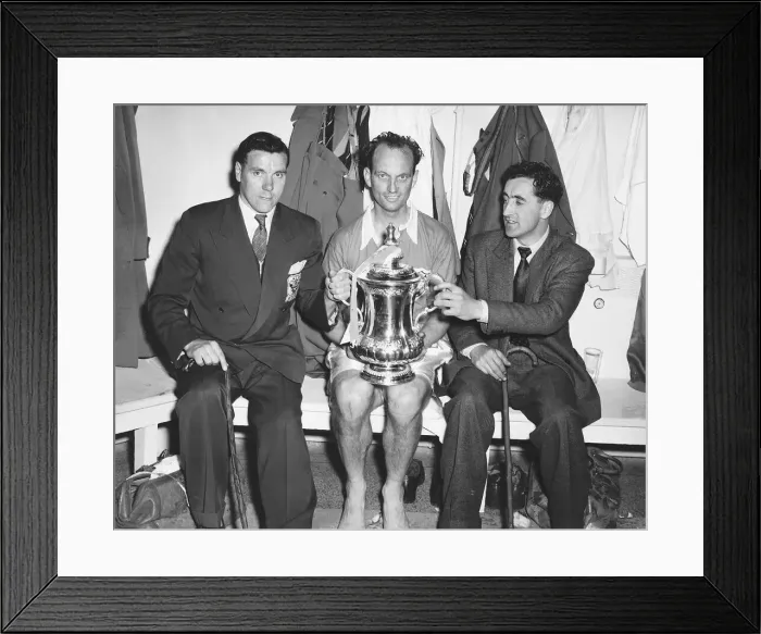 Framed Print : FA Cup Final Blackpool V Bolton Wanderers with Allan Brown Harry Johnston Framed Print : FA Cup Final Blackpool V Bolton Wanderers with Allan Brown Harry Johnston