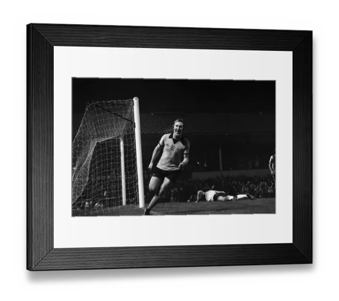 Framed Print : UEFA Cup First Round Second Leg match at Molineux October 1974 Wolverhampton