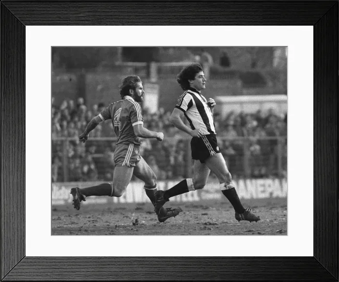 Framed Print : Brighton v Newcastle United in the FA Cup 3rd Round match January 1983 Kevin