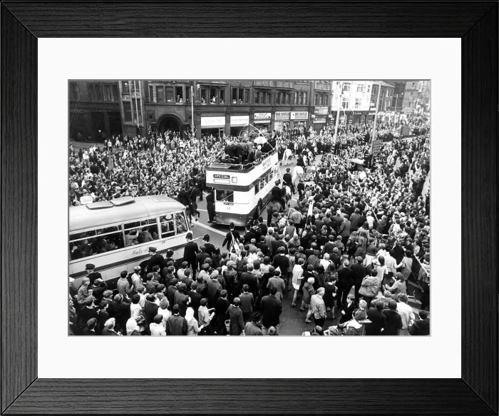 Framed Print : Machester United FC May 1968 European Champions in an open topped bus Framed Print : Machester United FC May 1968 European Champions in an open topped bus