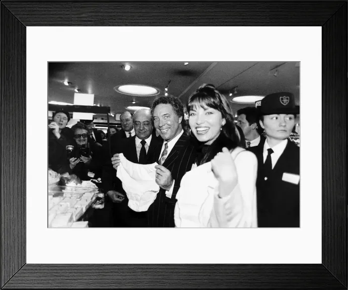 Framed Print : Tom Jones Welsh pop singer visits Harrods to see Chairman Mohamed Al Fayed Framed Print : Tom Jones Welsh pop singer visits Harrods to see Chairman Mohamed Al Fayed