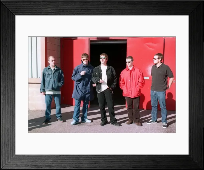 Framed Print : Oasis pop group Sept 97 Framed Print : Oasis pop group Sept 97