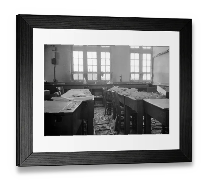 Framed Print : V2 Rocket incident at Tottenham Grammar School. 15th March 1945