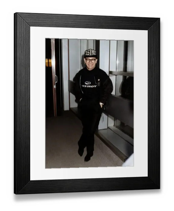 Framed Print : Elton John singer complete with 42 pieces of bagage leaving Heathrow for Los Angeles Framed Print : Elton John singer complete with 42 pieces of bagage leaving Heathrow for Los Angeles
