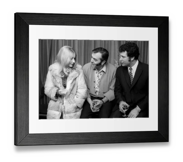 Framed Print : Tom Jones singer with Mary Hopkin Welsh folk singer