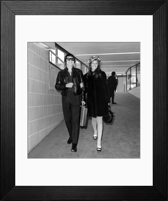 Framed Print : Roy Orbison with his wife Barbara Anne Marie April 1970 at Heathrow Framed Print : Roy Orbison with his wife Barbara Anne Marie April 1970 at Heathrow