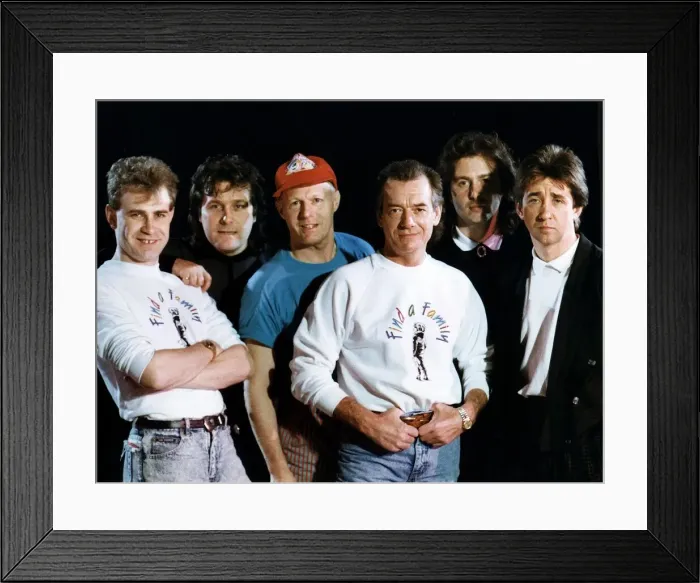 Framed Print : The Hollies Pop Group Framed Print : The Hollies Pop Group