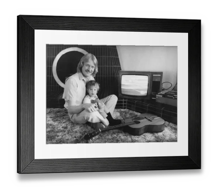 Framed Print : Singer songwriter, John Miles, after moving into his new £65