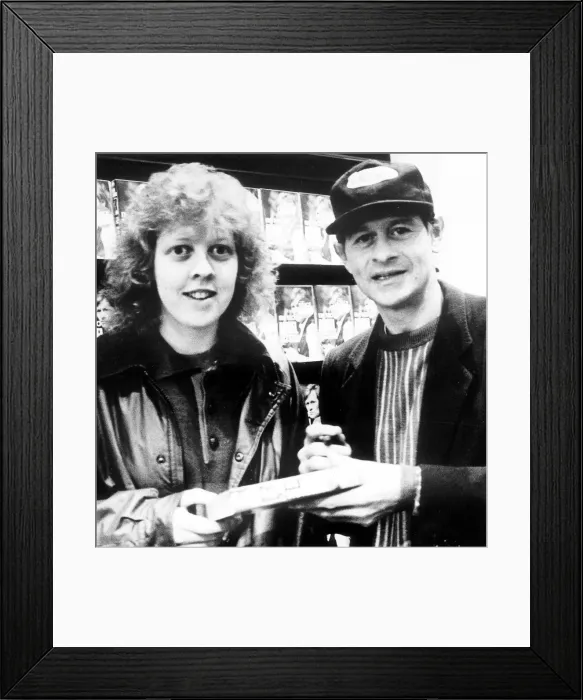 Framed Print : Ulster Snooker Player Alex Higgins Framed Print : Ulster Snooker Player Alex Higgins