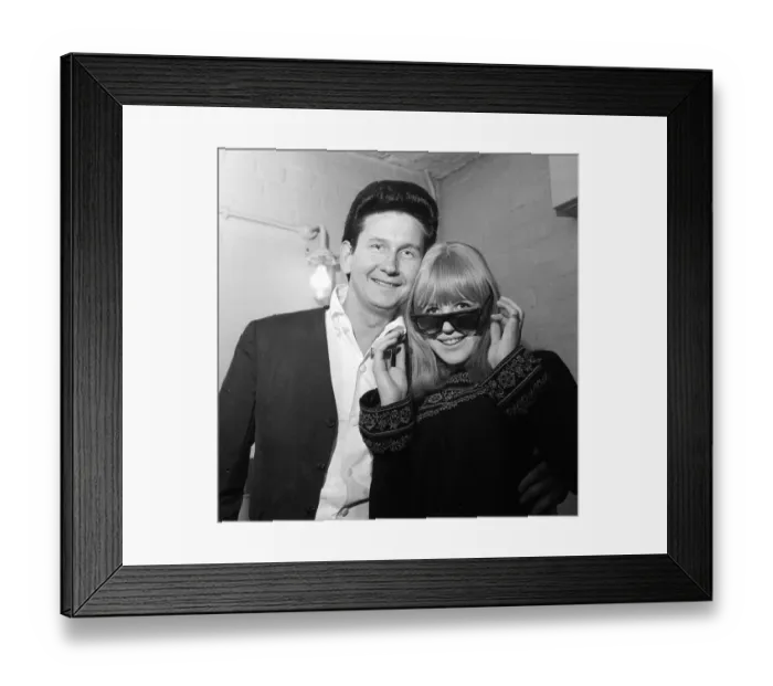 Framed Print : American singer Roy Orbison with Marianne Faithfull February 65 in London