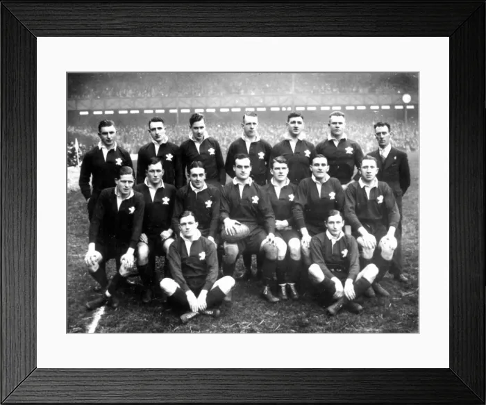 Framed Print : Sport - Rugby - Wales - First Welsh team to beat in England at Twickenham - 21st January Framed Print : Sport - Rugby - Wales - First Welsh team to beat in England at Twickenham - 21st January