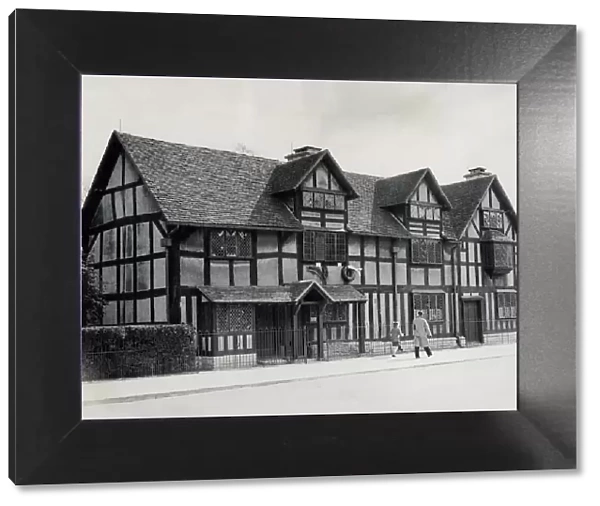 Shakespeares Birthplace, Stratford-upon-Avon. 11  /  09  /  1972