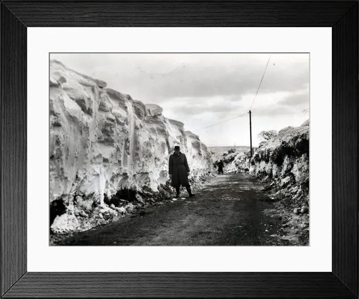 Framed Print : Weather - Cold - The huge snow drifts that had blocked the Llwyn-celyn Road, Cefn Mably Framed Print : Weather - Cold - The huge snow drifts that had blocked the Llwyn-celyn Road, Cefn Mably
