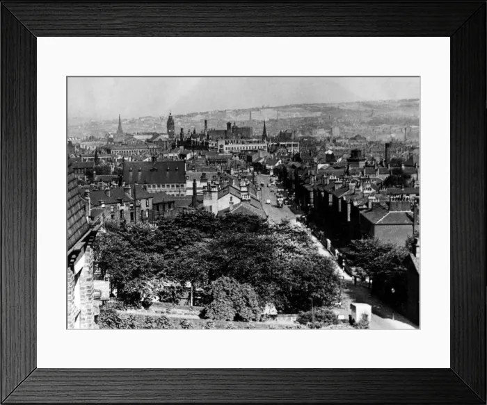 Framed Print : View of Sheffield, Yorkshire. c. 1935 Framed Print : View of Sheffield, Yorkshire. c. 1935