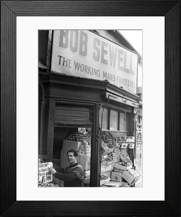 Framed Print : Hull, Boom City, 7th July 1967 Framed Print : Hull, Boom City, 7th July 1967