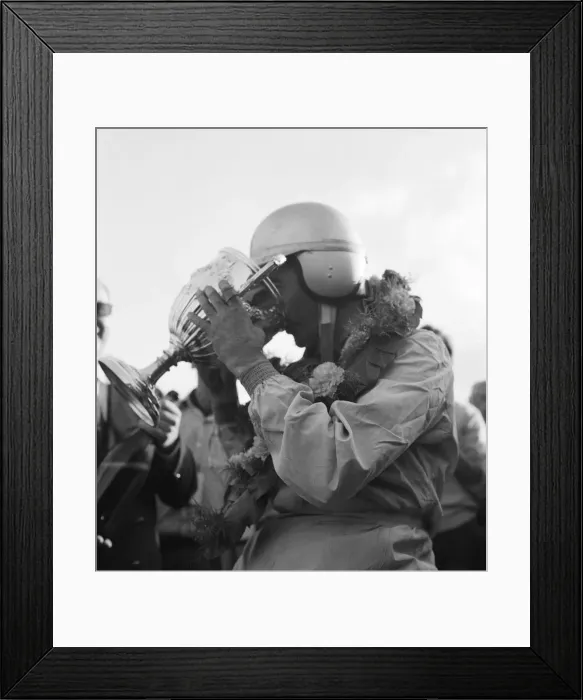 Framed Print : 1959 Jack Brabham wins the Kentish 100 from Graham Hill Framed Print : 1959 Jack Brabham wins the Kentish 100 from Graham Hill