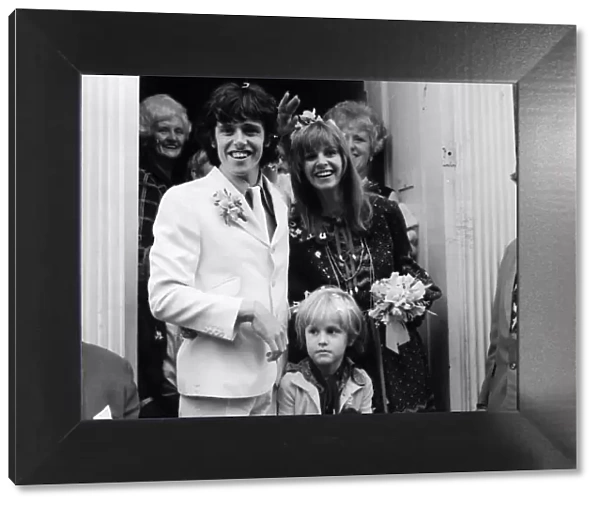 Donovan Scottish pop singer weds Linda Lawerence 1970