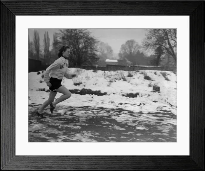 Framed Print : Runner Maureen Gardner, a ballet dancer who took up running to recover from an illness