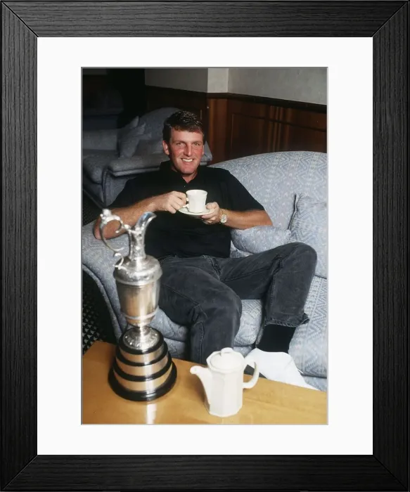 Framed Print : US golfer Mark Calcavecchia, winner of the 1989 Open Championship at the Royal Troon Golf Framed Print : US golfer Mark Calcavecchia, winner of the 1989 Open Championship at the Royal Troon Golf