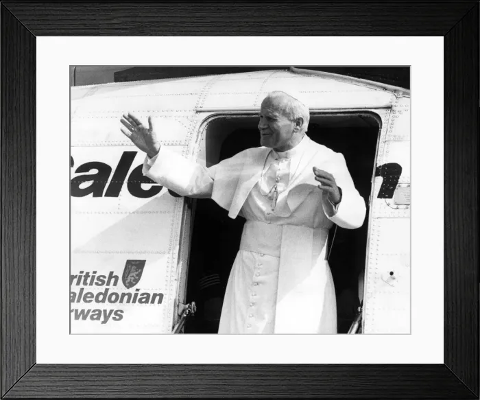 Framed Print : Pope John Paull IIs visit to Coventry. The Holy Father steps out of the helicopter Framed Print : Pope John Paull IIs visit to Coventry. The Holy Father steps out of the helicopter