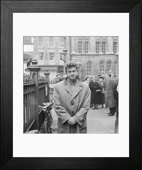 Framed Print : British pop singer Terry Dene leaves court after answering charges arising out of Framed Print : British pop singer Terry Dene leaves court after answering charges arising out of