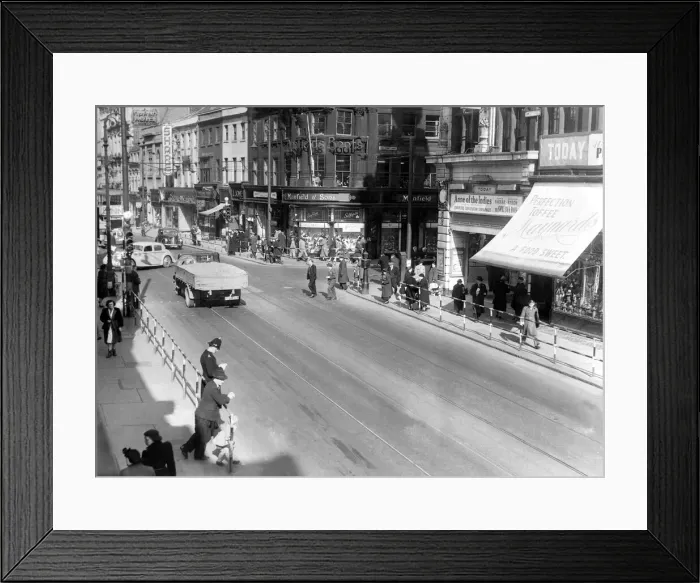 Framed Print : Shoppers out in force around Sunderland - Mackies Corner on the junction of the High Framed Print : Shoppers out in force around Sunderland - Mackies Corner on the junction of the High