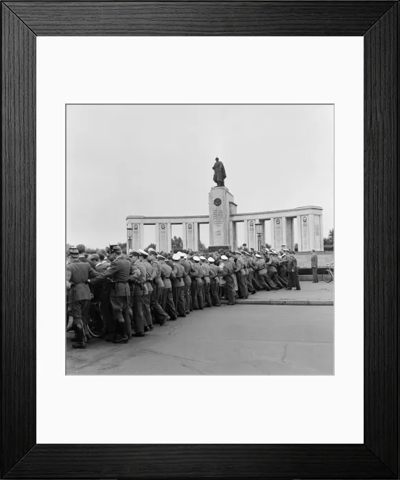Framed Print : Border scenes two days after it closed between East and West Berlin Framed Print : Border scenes two days after it closed between East and West Berlin