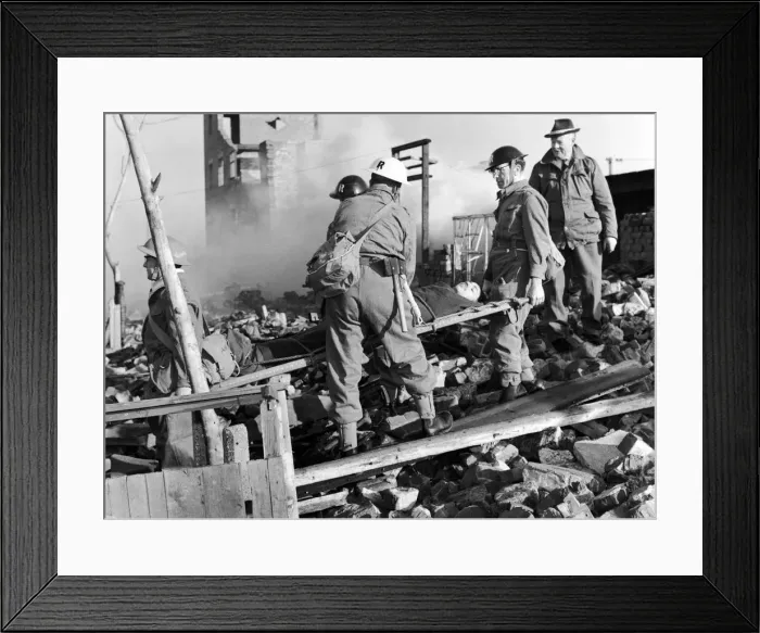 Framed Print : Civil Defence Range Albert Road Croydon, where members of the Civil Defence under