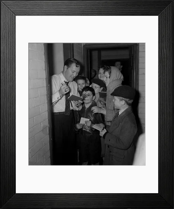Framed Print : Bill Haley on his first visit to England which was largely sponsored by the Daily Mirror Framed Print : Bill Haley on his first visit to England which was largely sponsored by the Daily Mirror