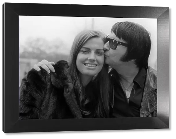 Roy Orbison kissing his wife Barbara Anne Marie April 1970