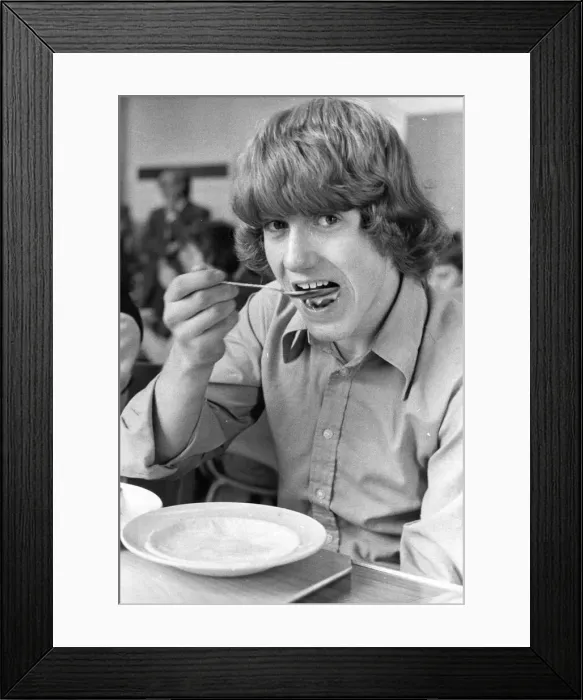 Framed Print : Paul Ellwood enjoys second helpings Framed Print : Paul Ellwood enjoys second helpings