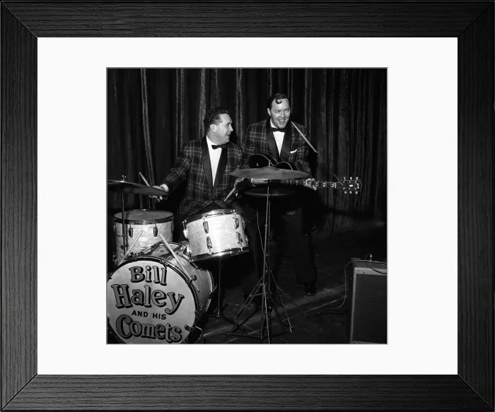 Framed Print : Bill Haley and the Comets tour of Britain which was largely sponsored by the Daily Mirror Framed Print : Bill Haley and the Comets tour of Britain which was largely sponsored by the Daily Mirror