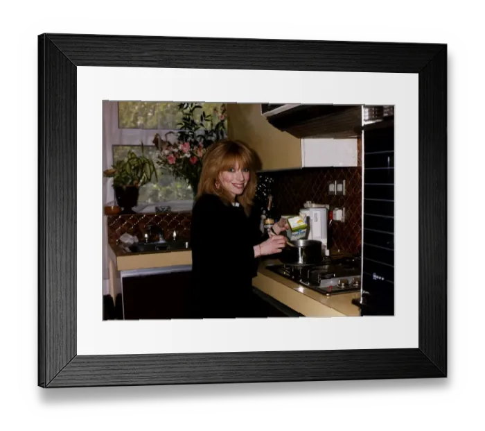 Framed Print : Lena Zavaroni singer actress dbase A©Mirrorpix