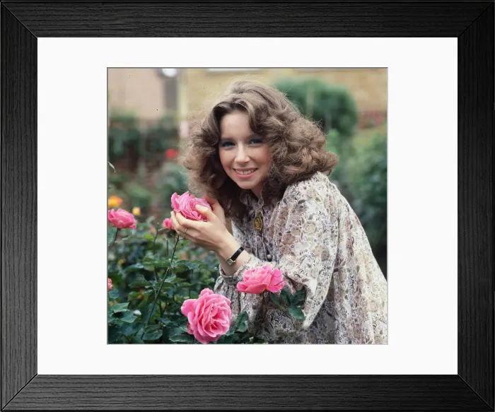 Framed Print : Lena Zavaroni as a teenager Circa 1982 Framed Print : Lena Zavaroni as a teenager Circa 1982