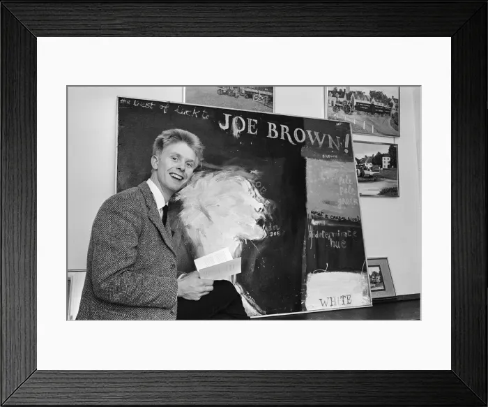 Framed Print : Singer Joe Brown collects a picture of himself from Portal Gallery, Grafton Street, W1 Framed Print : Singer Joe Brown collects a picture of himself from Portal Gallery, Grafton Street, W1