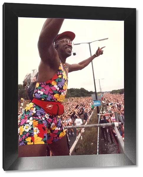 The Great North Run 17 September 1995 - Mr Motivator gets the runners warmed-up